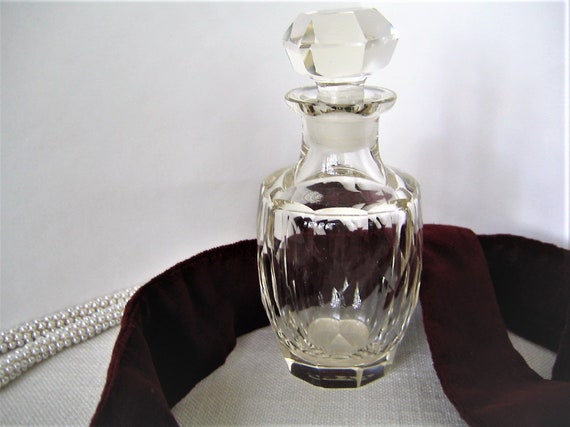 Antique Clear Crystal Perfume Bottle Vintage Clea… - image 3