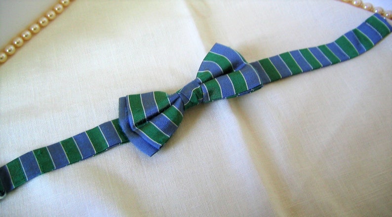Vintage BROOKS BROTHERS Bow Tie Accessory Silk Tie 1970s 1980s Wonderful Condition Wedding Accessory