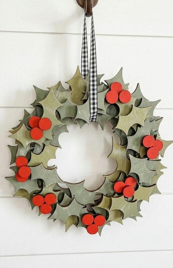 Christmas holly berry wood wreath, Christmas wreath, Christmas decor