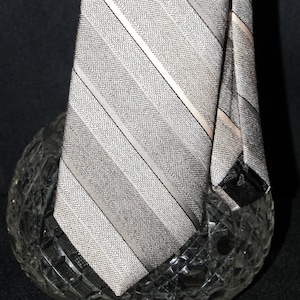 Vintage ~John Weitz~ Necktie tie~power~ silk woven diagonal stripes rep~ brown cream gold~ L56&quot;