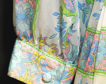 Vestido largo floral de gasa de los años 70: talla mediana - Vestido de anfitriona bohemio vintage hecho en EE. UU.