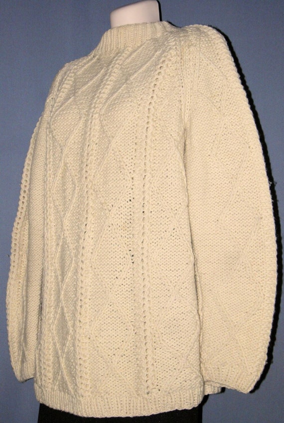 Wool IRISH Fisherman Pattern vintage HANDKNIT Pull