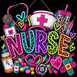 Op de afbeelding: Een kleurrijk grafisch ontwerp met het woord NURSE in grote letters met luipaardprint. Omringende elementen zijn onder meer een stethoscoop, een verpleegsterskapje met een roze kruis, een beker, een pillenflesje met Rx-tekst, een injectiespuit en diverse harten.