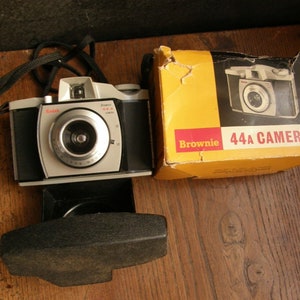 kodak 44 A  1960S  film camera. with lbox  ,free uk post