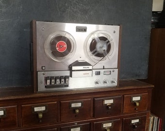 Vintage reel to reel Phillips tape player,1970s,ideal shop/Bar display only,film prop looks great Cafe/ film display