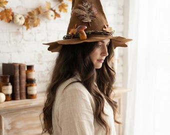 Handgefertigter Hexenhut aus Filz, Hexengeschenk für Sie, fantasievoller Zaubererhut, Cottagecore-Wald-Cosplay-Kopfbedeckung, Halloween-Hexenkostüm