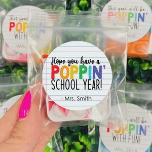 Llavero Pop Fidget personalizado: Regalo para estudiantes de regreso a clases Design 2 - FAPI04