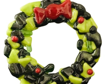 Handmade Fused Glass Christmas Wreath Ornament – Green Wreath with Red Bow