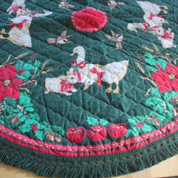 Colorful Kitty Parade Quilted Tree Skirt NCU0NXD1132 main image 1