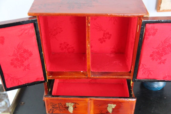 Vintage Asian Jewelry Box, Shell birds and carved… - image 8