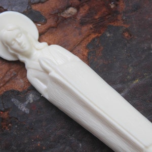 Lovely vintage MCM Virgin Mary figure, 8&quot;, Virgin Mary religious statue, MCM Virgin Mary Statue