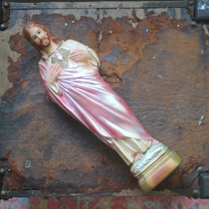 Vintage 1950&#39;s Vintage JESUS Sacred Heart Statue, 13&#39;&#39; Tall, vintage CHALKWARE STATUE Mid Century