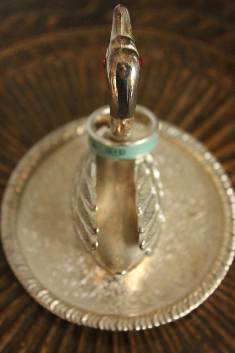 vintage engagement gift vintage Swan ring holder,RED eyes,Vintage Ring holder Silver SWAN Ring Holder swan gift vintage swan ring holder
