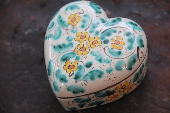 Heart shaped 2024 jewelry holder