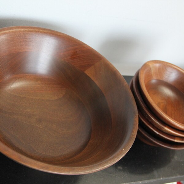 Vintage Wood Salad Bowl set, Ozark Walnut Salad Bowl Set, 1970s Walnut Wood Salad Bowls, 5 Piece Walnut Salad Bowl Set,turned wood bowl set