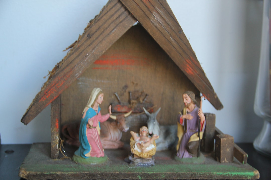 Vintage ITALIAN Nativity Set, MCM Handcrafted Nativity, Old World Charm