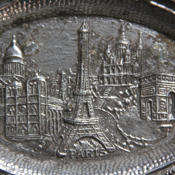 Gorgeous detail Vintage Souvenir Cast Metal Ashtray Paris Scenes, Notre Dame, Eiffel Tower,Arc De Triomphe,Paris trinket dish, vintage Paris