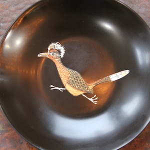 Couroc of Monterey CA, Round Vintage Bowl, inlayed wood ROADRUNNER, Couroc Roadrunner Bowl ~ Vintage Inlay Southwestern Bird bowl 7 3/4&quot;
