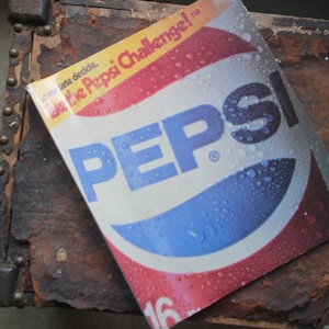 Vintage 1982 Pepsi 3 Ring binder with folders, The Pepsi Challenge merchandise, vintage Pepsi collectible, collectible Pepsi