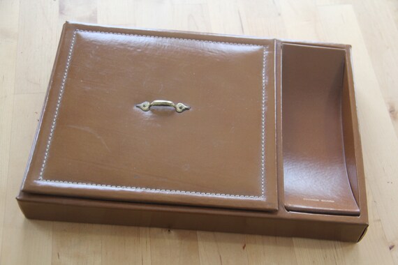 Vintage Camel brown Jewelry Box with Gold Trim - … - image 6