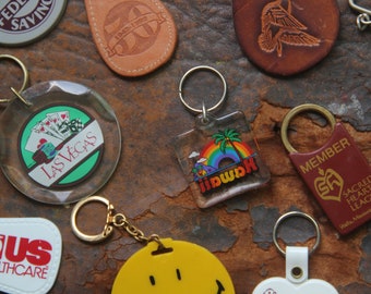 US VINTAGE KEY-CHAINS／まとめ売り Vintage Lot of Several Keys and Key Chains Misc House Car