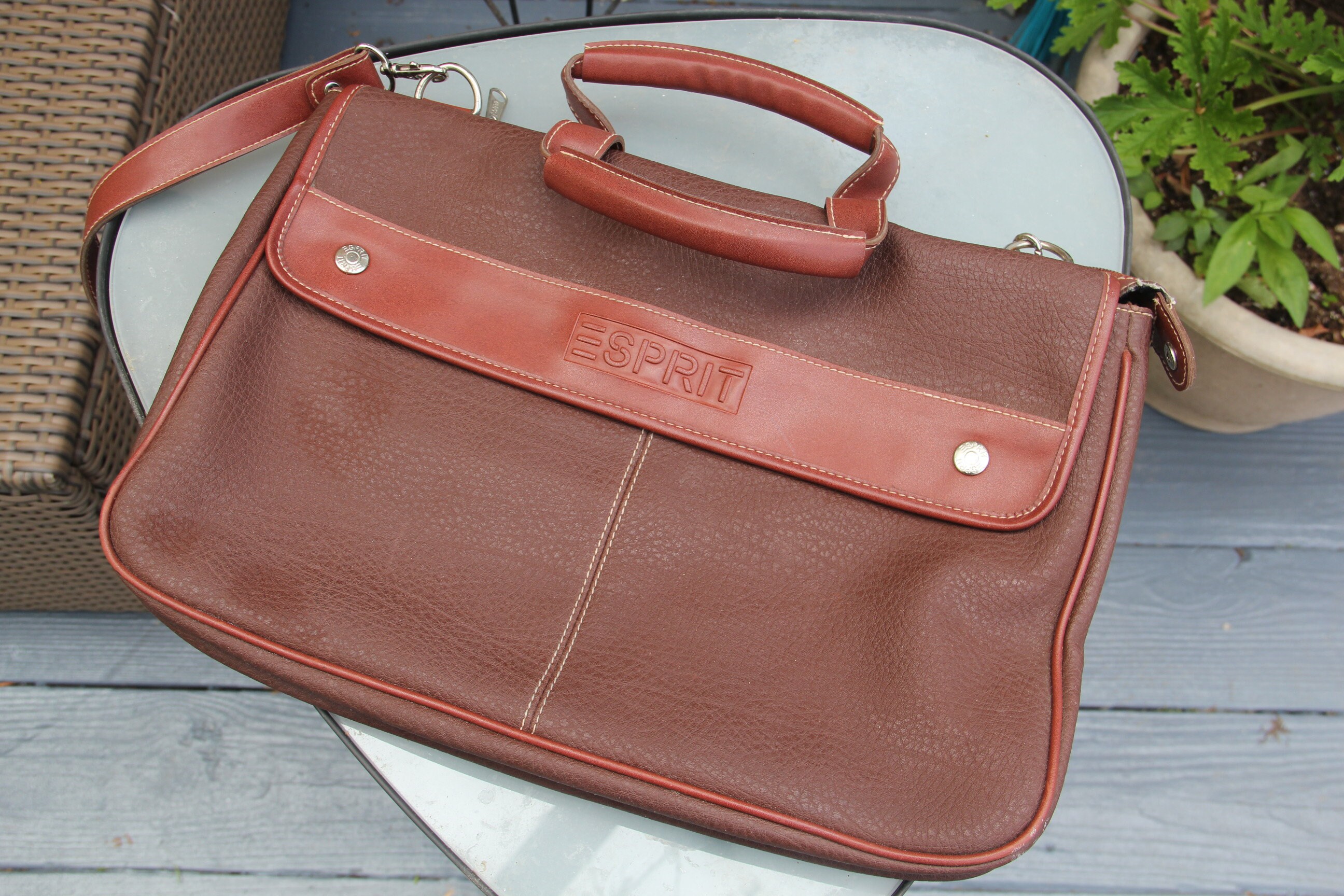 Esprit laptop bag hotsell
