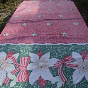 Vintage 1980s -90s CHRISTMAS shower curtain, 2 avail, poinsettia pattern, perfect for your Christmas themed home
