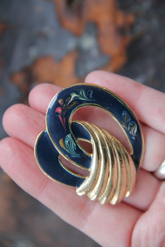 2 Vintage 80's Enamel Gold Swirl Pins, Vintage 19… - image 6