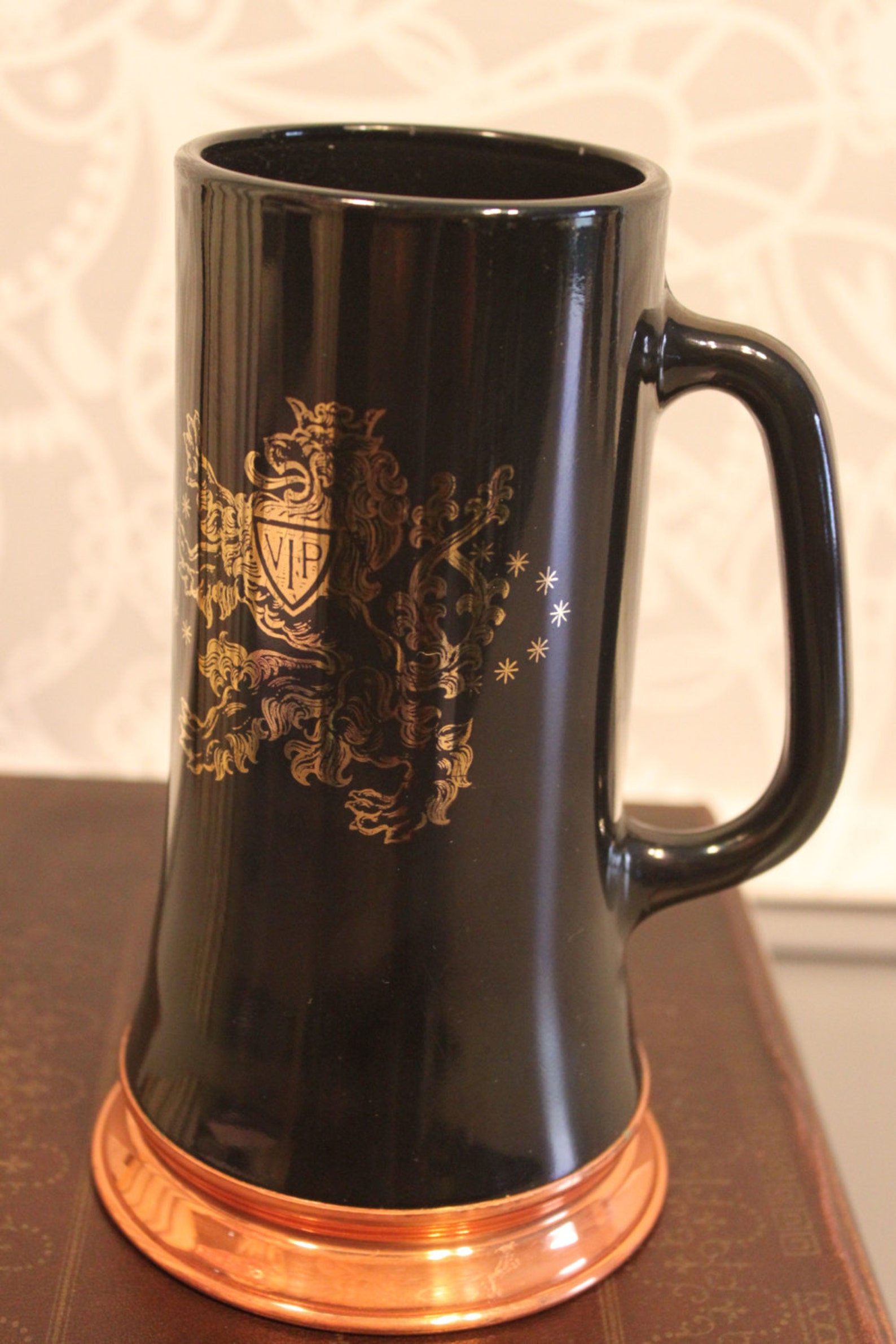 Vintage VIP Beer Steingold Lion With VIP Shield 3 Crowns Etsy