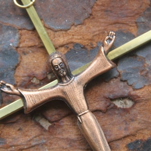 Vintage MCM Crucifix Copper Jesus, Gold Cross Wall Art, Mid Century Modern Crucifix, Christian Cross, Modern Minimalist crucifix