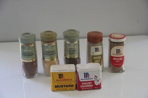 Lot of Vintage Mccormick Spice Jars, 1970s-80s Mccormick Spice Bottles,  Retro Kitchen Decor, Tv/movie Prop 