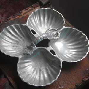 Vintage metal LOBSTER plate, 4 sections, Lobster handle