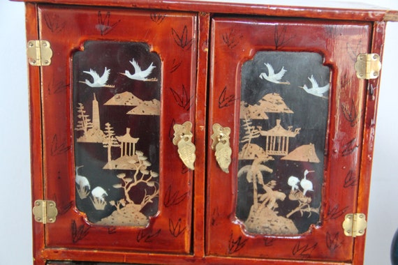 Vintage Asian Jewelry Box, Shell birds and carved… - image 2