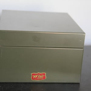 Vintage &quot;Weis&quot; Green Metal Card Box, longer box,  3 x 5 recipe card box, has dividers, Green Industrial Recipe Box, large recipe box