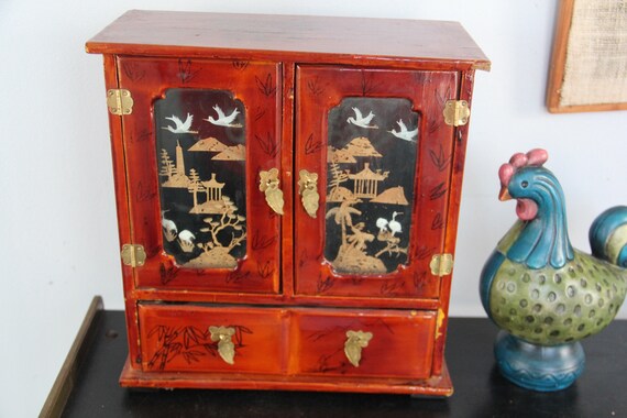 Vintage Asian Jewelry Box, Shell birds and carved… - image 1