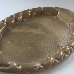 Glamorous Vintage Brass Metal Oval Vanity Tray, Vintage Oval Vanity Tray, Hollywood Regency Vanity Tray, Perfume Tray, Brass catch all tray