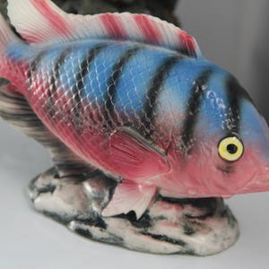 Maceta de peces vintage pintada a mano de colores, atrapa todo tipo de peces, valet de billetera de peces, valet vintage, ideal para el pescador, decoración de pesca vintage