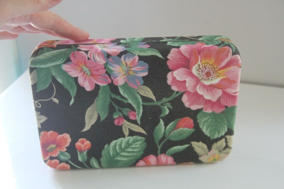 Colorful Vintage floral fabric covered Clamshell … - image 6