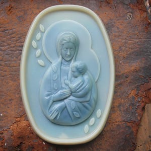 Madonna and Child Wall Plaque, Vintage Plastic Madonna and Christ Wall Hanging, Mother and Child, Religious Art, Home Decor, Mary, Jesus