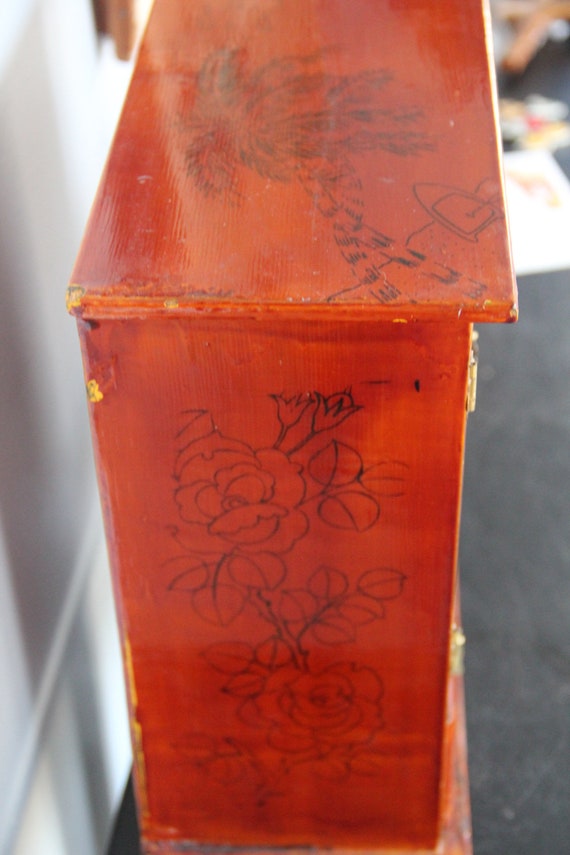 Vintage Asian Jewelry Box, Shell birds and carved… - image 3