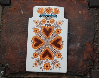 Arabia Finland Pottery, RARE, Scandinavian Hearts, Vintage Arabia Finland Cheese Board Trivet, Porcelain Cheese board, Vintage Finland