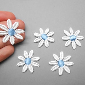 5 fleurs en dentelle bleue et blanche de 2,5 cm, fleurs à coudre, guipure, DIY