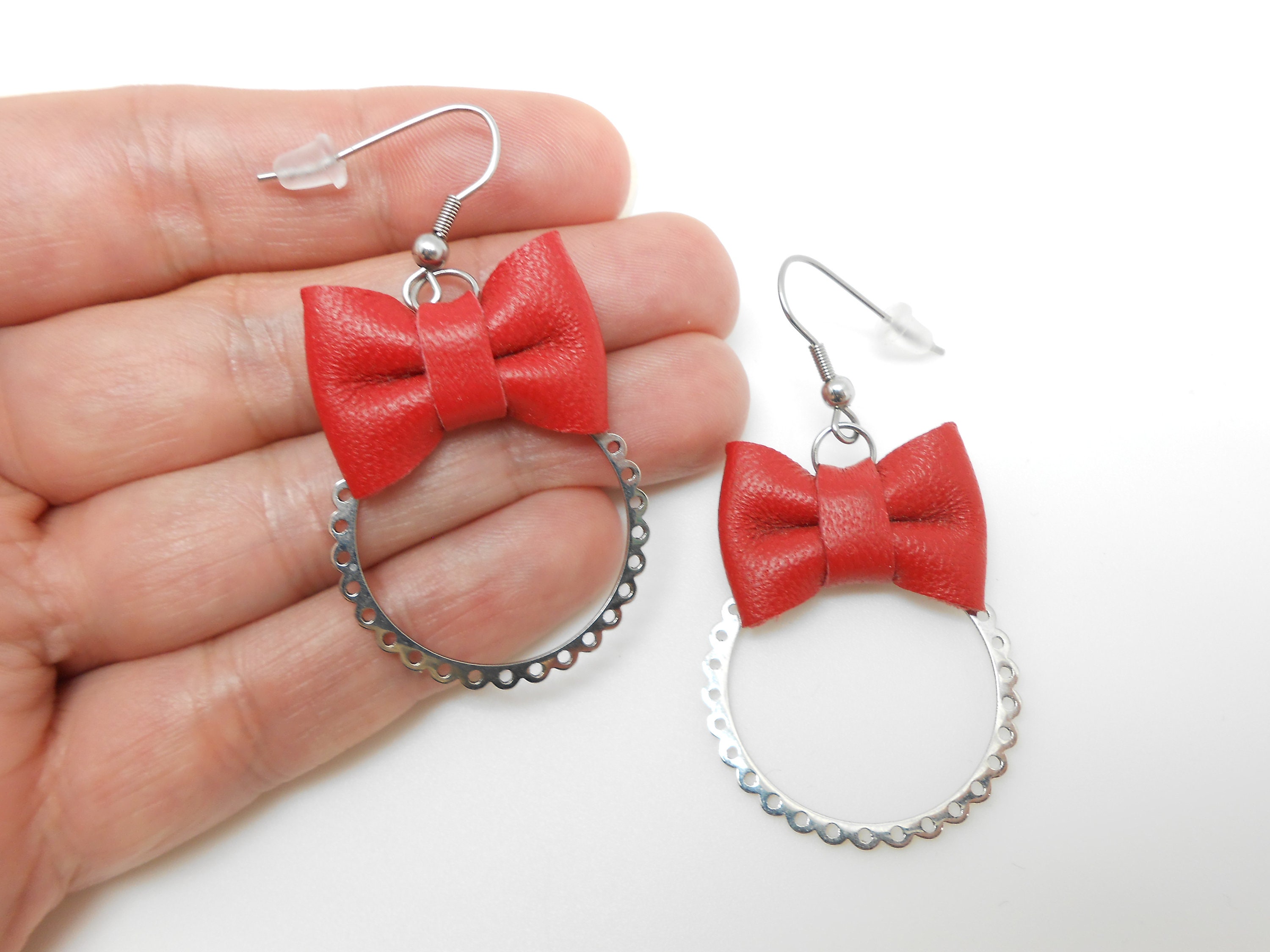 Boucles D'oreilles Noeud Papillon Noir Rétro Pin Up - Fait Main En France - Tissu Et Acier