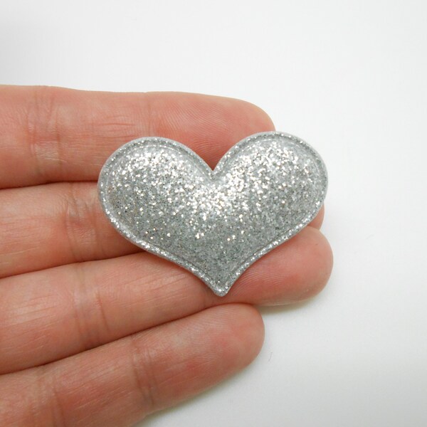 Broche cœur pailleté, cadeau pour elle, cadeau petite fille, broche glitter, glitter argent, cadeau de Noël