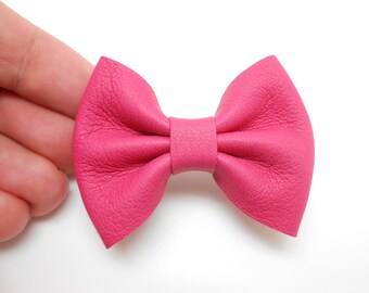 Barrette nœud en cuir véritable rose fuchsia, barrette à cheveux, nœud pour les cheveux, cadeau de noël, nœud pour chihuahua