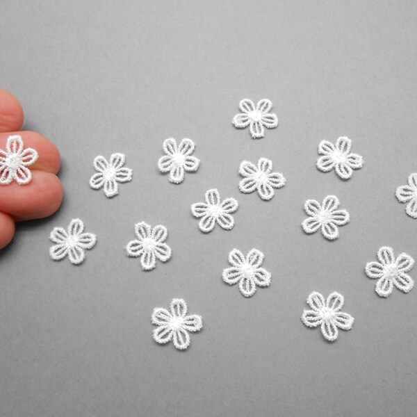 15 petites fleurs blanches de 14 mm, fleurs à coller ou à coudre, scrapbooking