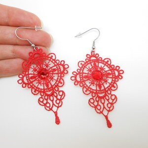 Lace earrings red with crystal pastes of swarovski and stenless.