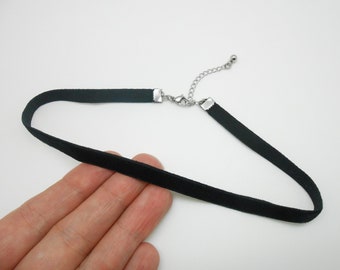 Fine choker in black velvet and stainless steel, lingerie choker, dog collar, lingerie necklace, choker, 90s style jewelry
