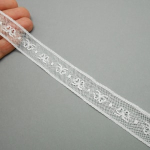 Ruban en dentelle blanche française