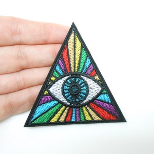 Ecusson thermocollant, cacher un trou, patch, customisation